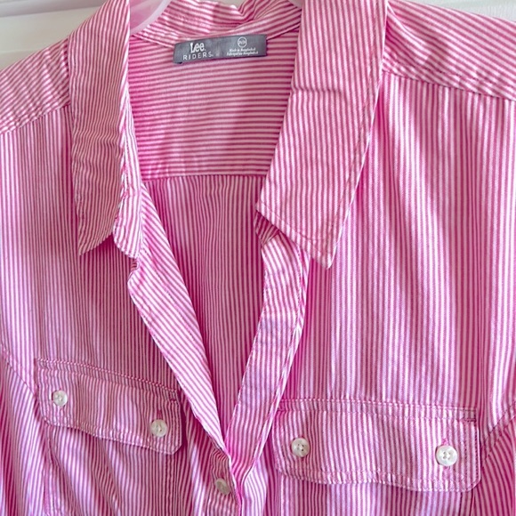 Y2K country pink western striped sleeveless cotton shirt.
Coastal 1X , PTP 24.5” - Picture 5 of 14